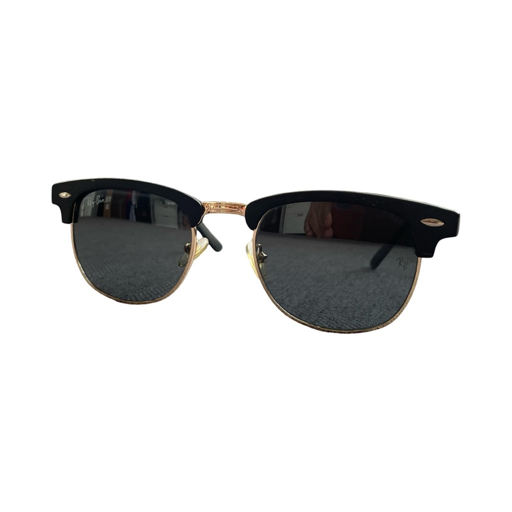 Ray-Ban RB3016 Clubmaster Classic Black and Gold Smoke Lens Sunglasses - Picture 2 of 9